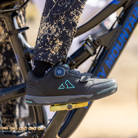 Sendy Shred Sole Youth MTB Shoes - Dialled