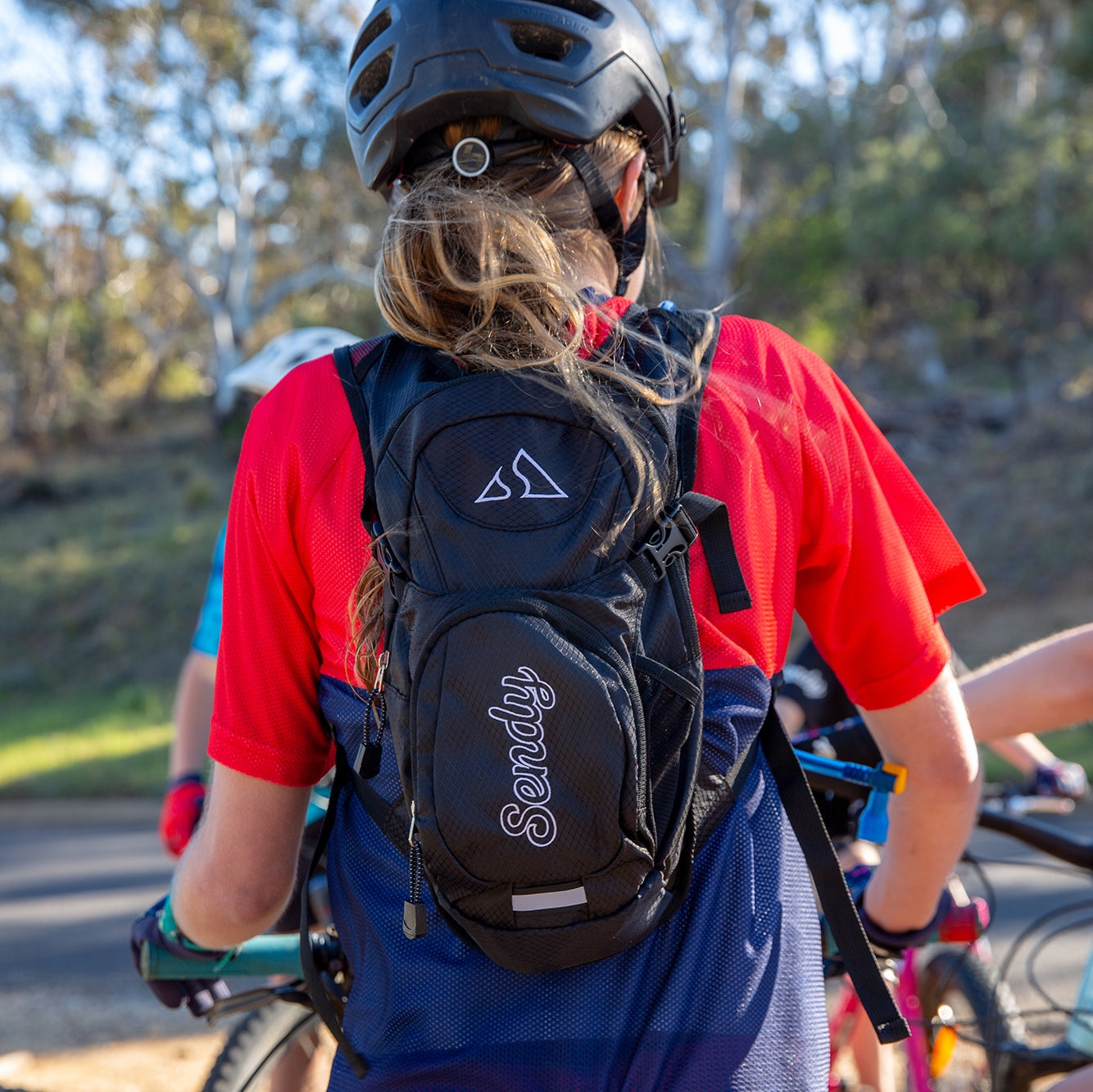 Sendy H20 Kids Hydration MTB Pack In Black 1.5 Litre Bladder Sendy Gear Sendygear